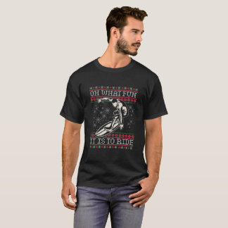 T-shirt Noël laid surfant oh quel amusement il est de