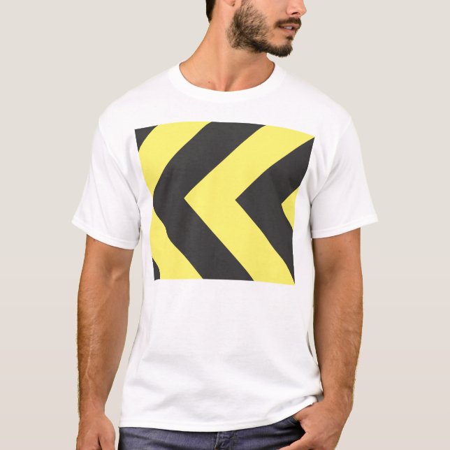 T-shirt noir et jaune (Devant)