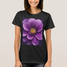 T-shirt noir féminin avec imprimé de fleurs violet