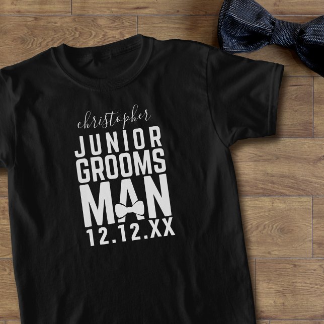 T-shirt noir pour enfant junior (Just add a name and wedding date to this black and white Junior Groomsman t-shirt)