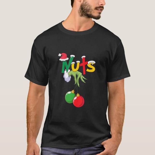 T-shirt Noix de poitrine marquant les châtaignes drôle Cou (Devant)