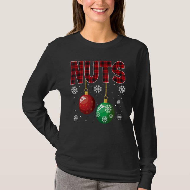 T-shirt Noix de poitrine marquant les châtaignes drôle Cou (Devant)