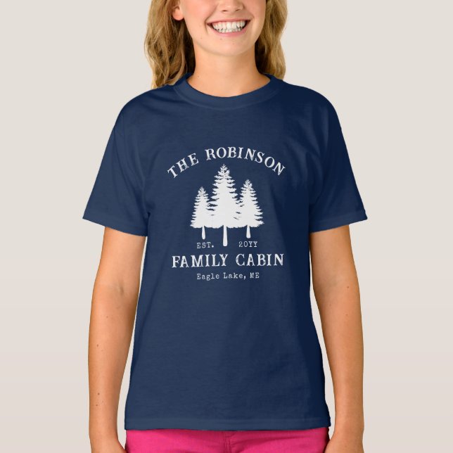 T-shirt Nom de famille de cabane rustique pays pins (Devant)