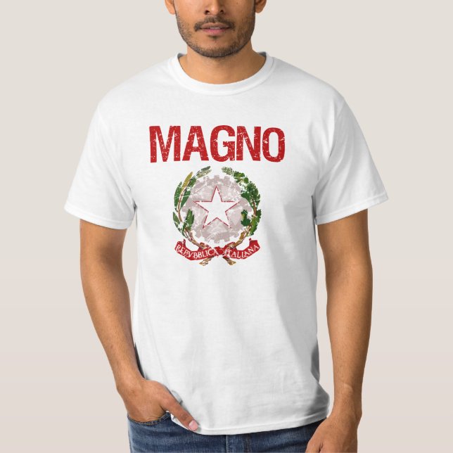 T-shirt Nom de famille d'Italien de Magno (Devant)