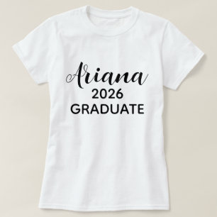 T-shirt Nom du diplômé 2026 noir et blanc en script modern