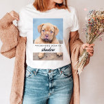 T-shirt Nom et photo de votre chien | Maman de chien fier<br><div class="desc">Si vous êtes un fier propriétaire d'animal de compagnie qui a l'impression que votre chien est une famille,  voici la chemise pour vous ! La chemise dit "fière maman chien à" et a un endroit pour vous de personnaliser avec le nom de votre chien et la photo.</div>