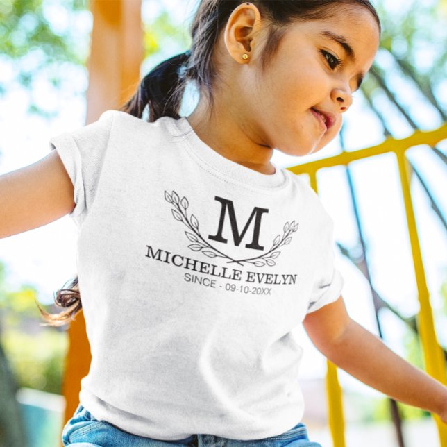 T-shirt Nom noir et blanc personnalisé Monogramme Age (Créateur téléchargé)