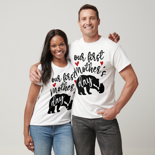 T-shirt Nos premiers Coeurs de la Fête des mères Mama Bear (Unisexe)