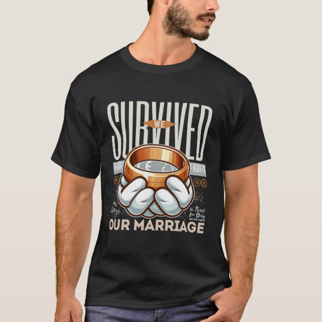 T-shirt Nous avons survécu à notre mariage (Devant)