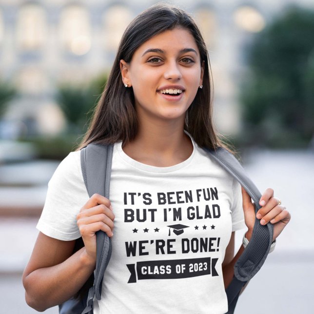 T-shirt Nous avons terminé la classe de 2023 (Créateur téléchargé)