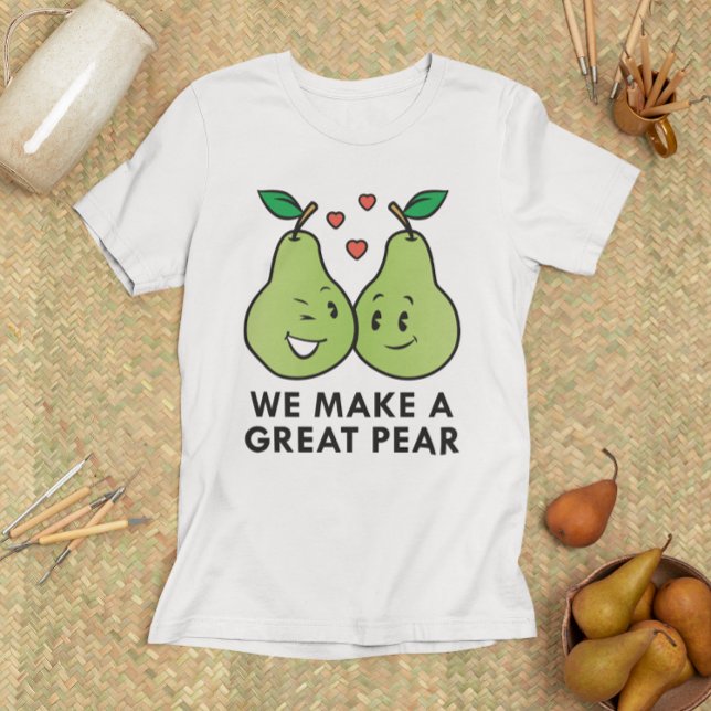 T-shirt Nous Faisons Une Grande Oreille (we make a great pear t-shirt)
