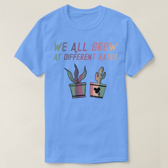 T-shirt Nous Grandions Tous À Différents Taux Elemen De La (Design devant)