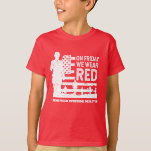 T-shirt Nous portons le soldat rouge de vendredi