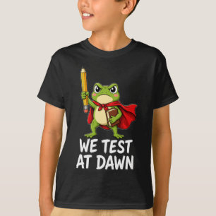 T-shirt Nous Testons à l'Aube Drôle Grenouille Étudiant En