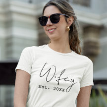 Nouvelle Épouse "Wifey" Année Établi. Simple Écrit