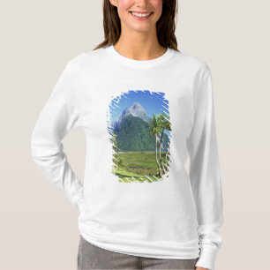 T-shirt Nouvelle-Zélande, île du Sud, Mitre Peak,