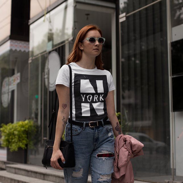 T-shirt Nuit New York (Bold women on the way to achieve success)