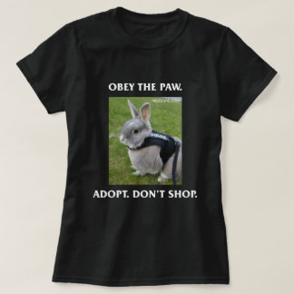 T-shirt Obéissez la pièce en t des femmes de patte