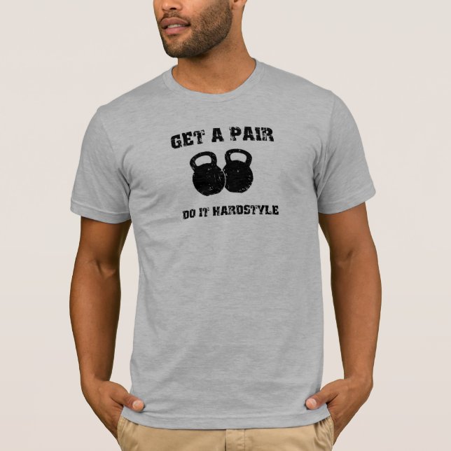 T-shirt OBTENEZ UNE PAIRE (DE KETTLEBELLS) dans le noir (Devant)