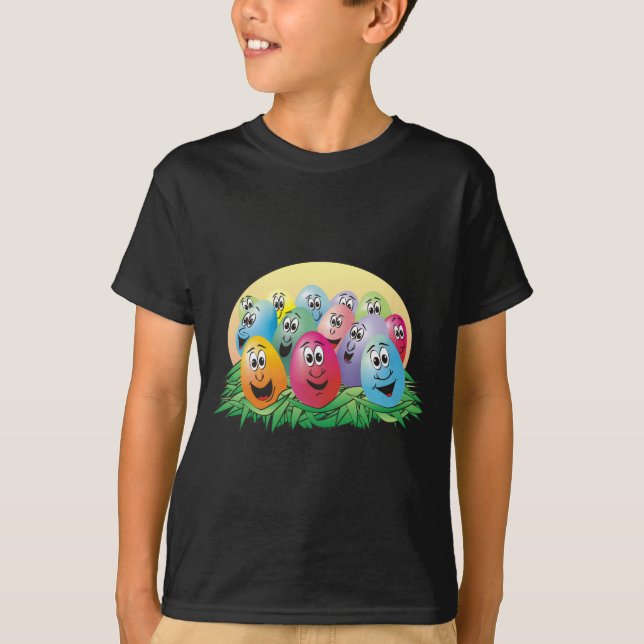 T-shirt Oeufs de Pâques avec des visages dans l'herbe (Devant)