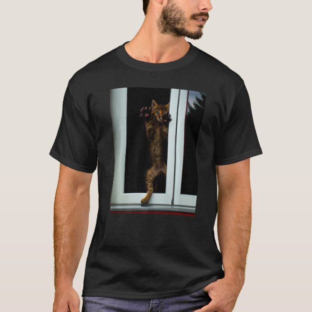 T-shirt OEuvre d'art de chat Freaky mème chaton (Devant)