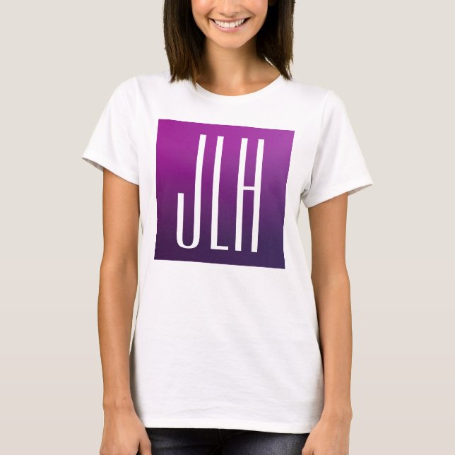 T-shirt Ombre violet et initiales blanches ou autre texte (Devant)