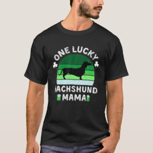 T-shirt One Lucky Dachshund Mama Funny St Patrick's