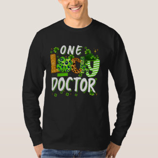 T-shirt One Lucky Doctor Shamrock St Patricks Day Tees Men