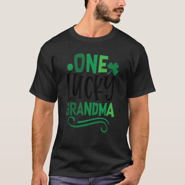 T-shirt One Lucky Grandma C Shamrock Irish (Devant)