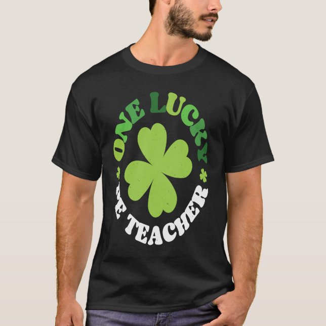 T-shirt One Lucky PE Teacher Irish C St Patrick's Day  1 (Devant)