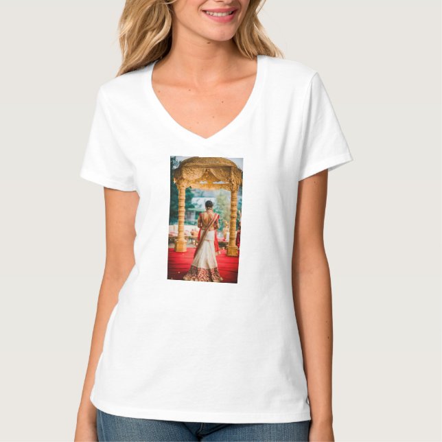 T-Shirt or Tee-shirt (Devant)