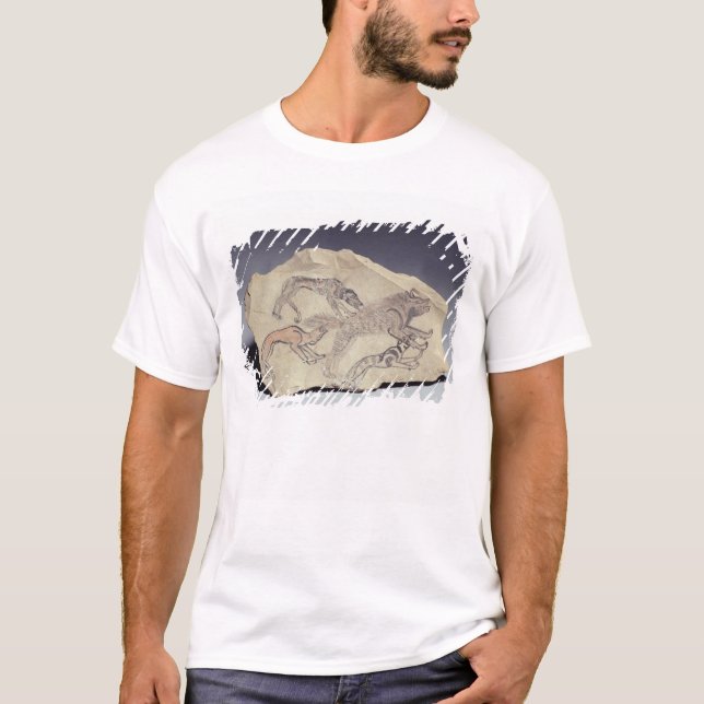 T-shirt Ostracon dépeignant un chien chassant une hyène (Devant)