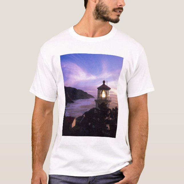 T-shirt OU, côte de l'Oregon, phare de Heceta Head, sur (Devant)