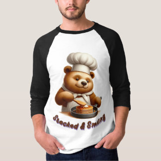 T-shirt Ours chef souriant et empilé cuisinant des pancake
