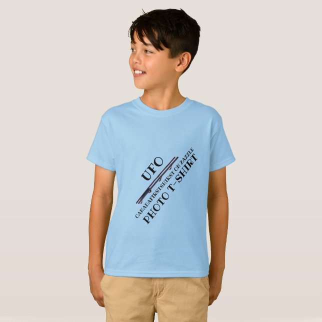 T-SHIRT OVNI (Devant entier)