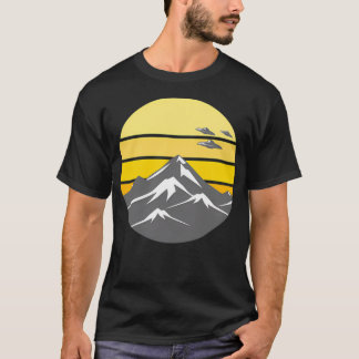 T-shirt Ovni au-dessus des montagnes