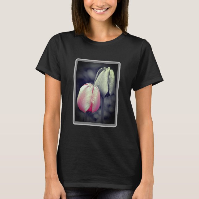 T-shirt Paire Tulipe Rose Couleur Partielle Noir Et Blanc (Devant)