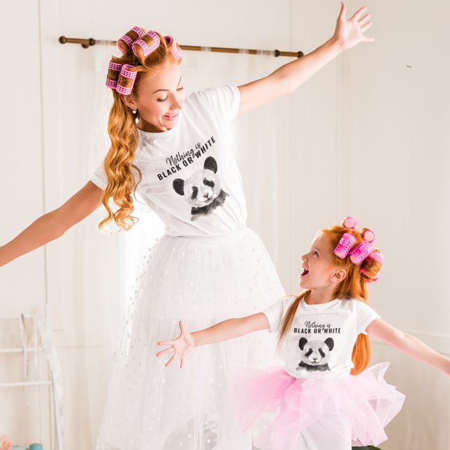 T-shirt Panda Funky Moderne Noir Et Blanc Avec Citation (Créateur téléchargé)