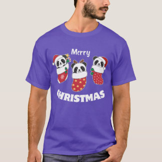 T-shirt Pandas mignons dans les bas de Noël pour Noël