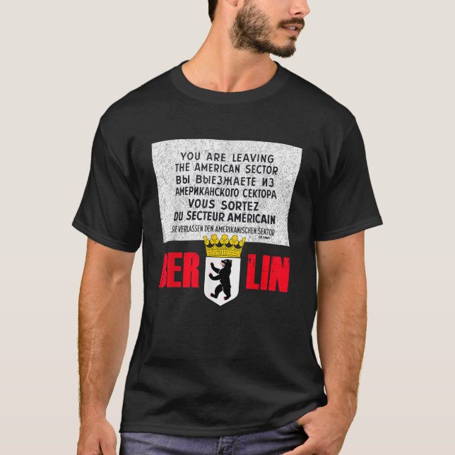 T-shirt Panneau du Checkpoint Charlie de Berlin   (Devant)