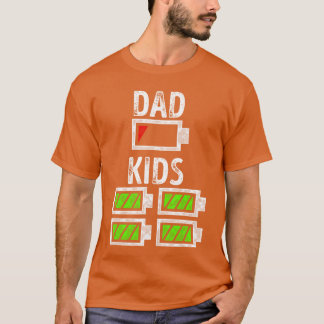 T-shirt Papa de quatre batteries faibles Papa drôle de 4 P