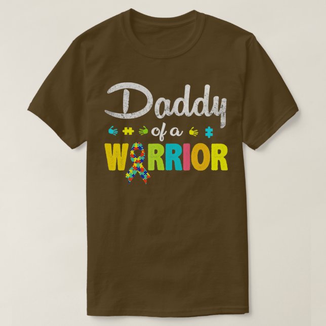 T-shirt Papa D'Une Famille De Guerriers Papa World Autism  (Design devant)