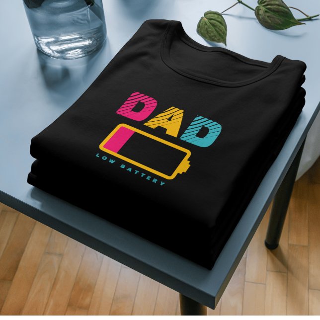 T-shirt Papa épuisé (Dad low battery typography (customizable content))