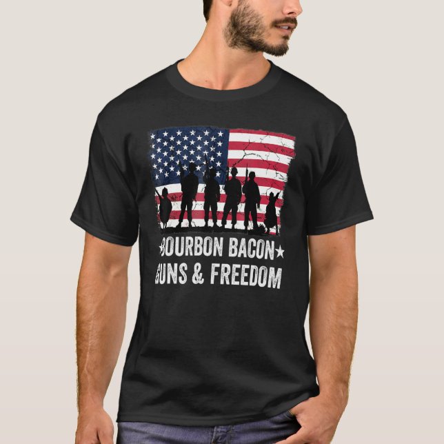 T-shirt Papa Papi Vétéran Drapeau Us Bourbon Bacon Fusils  (Devant)