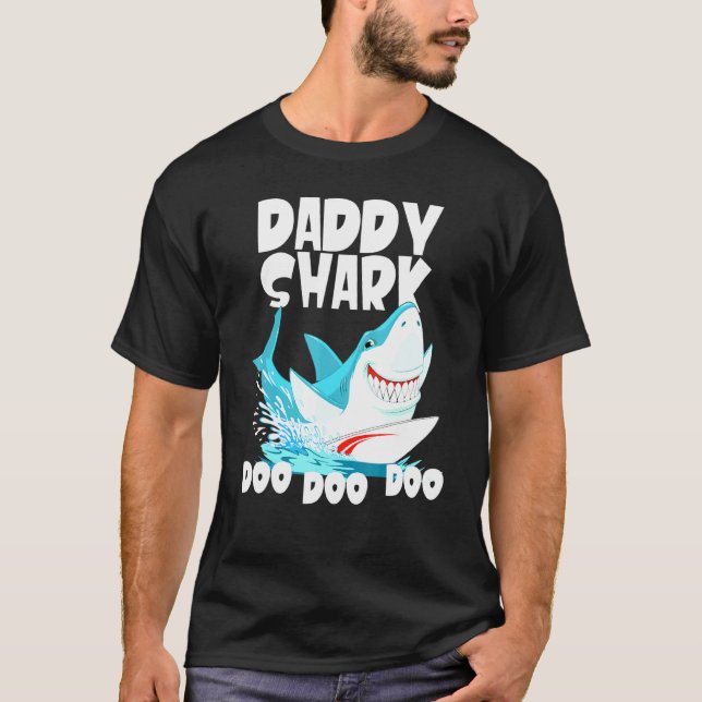 T-shirt Papa Shark Doo Doo Doo Tee (Devant)