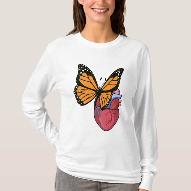T-shirt Papillon au coeur (Devant)