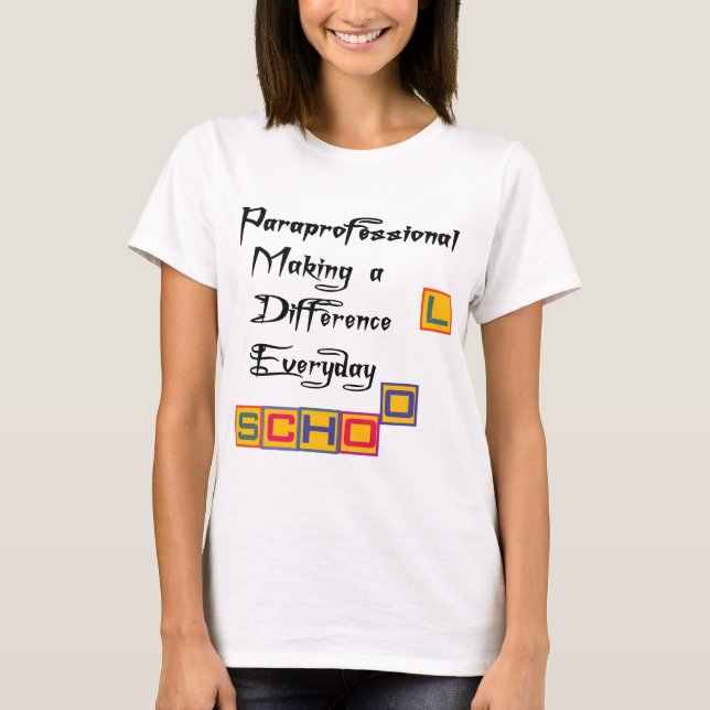 T-SHIRT PARAPROFESSIONNEL FAISANT UNE DIFFÉRENCE (Devant)