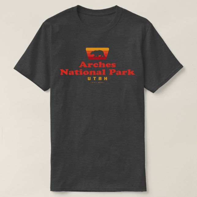 T-shirt Parc national des Arches Insigne rétro Ours rouge (Design devant)