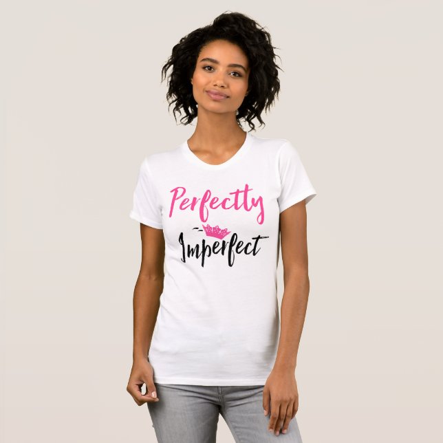 T-shirt parfaitement imparfait "avec Tiara" (Devant entier)