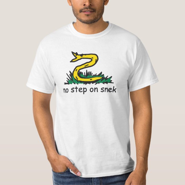 T-shirt Pas de pas sur les mèmes de serpent parodie de Gad (Devant)